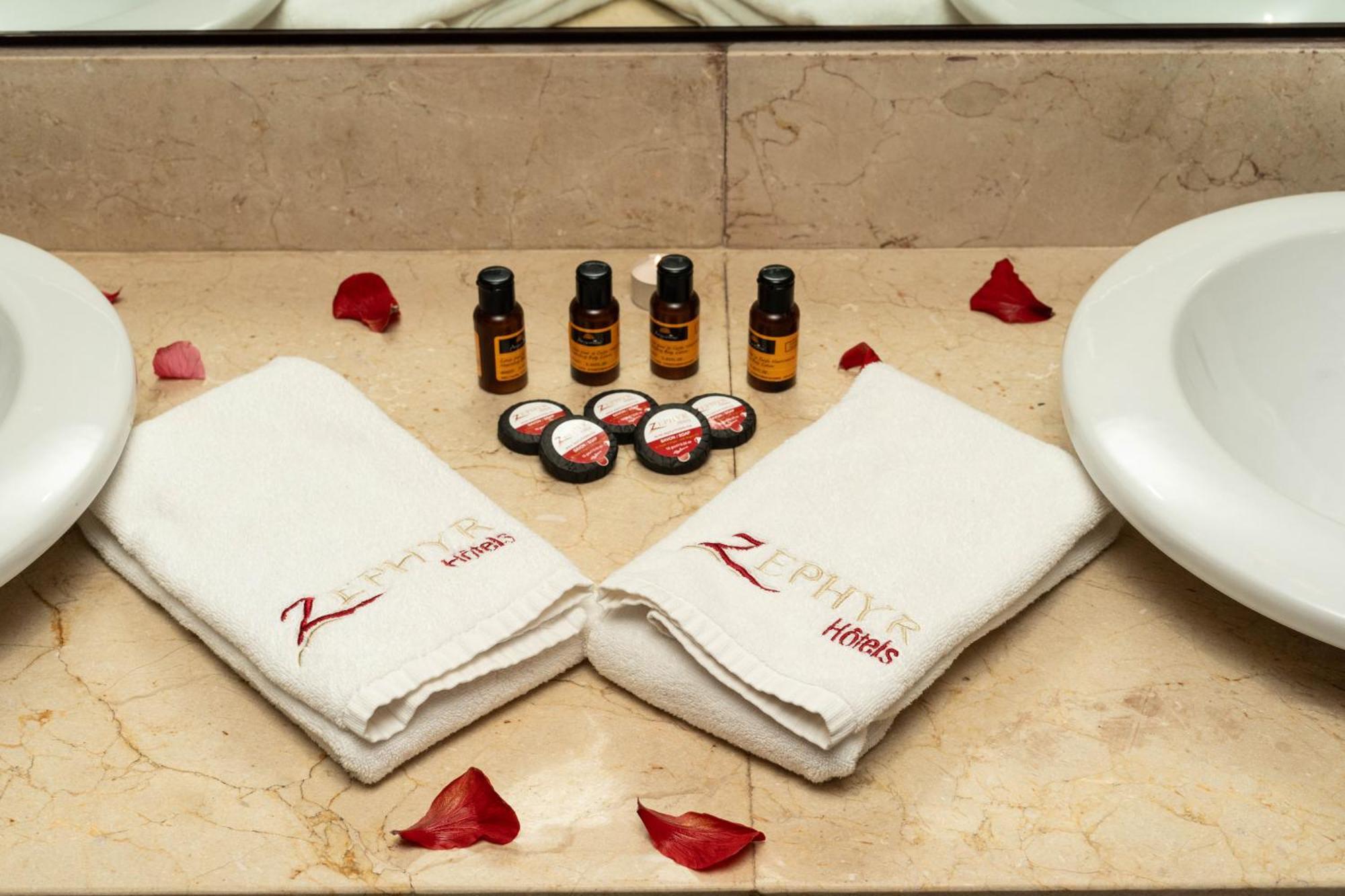 Zephyr Targa Marrakech Hotel มาร์ราเกช ภายนอก รูปภาพ